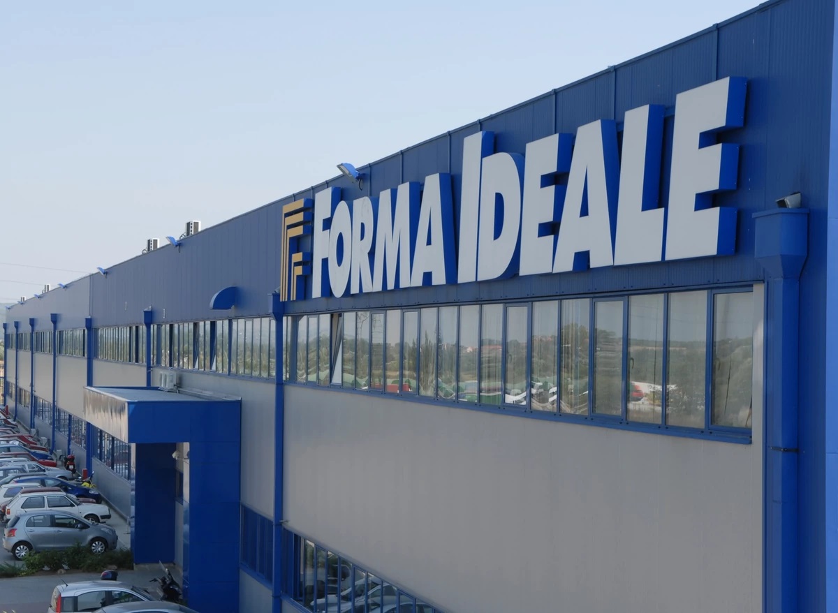 Works have commenced on the installation of electrical power, telecommunication systems, and technical security systems at the "Forma Ideale" facil...